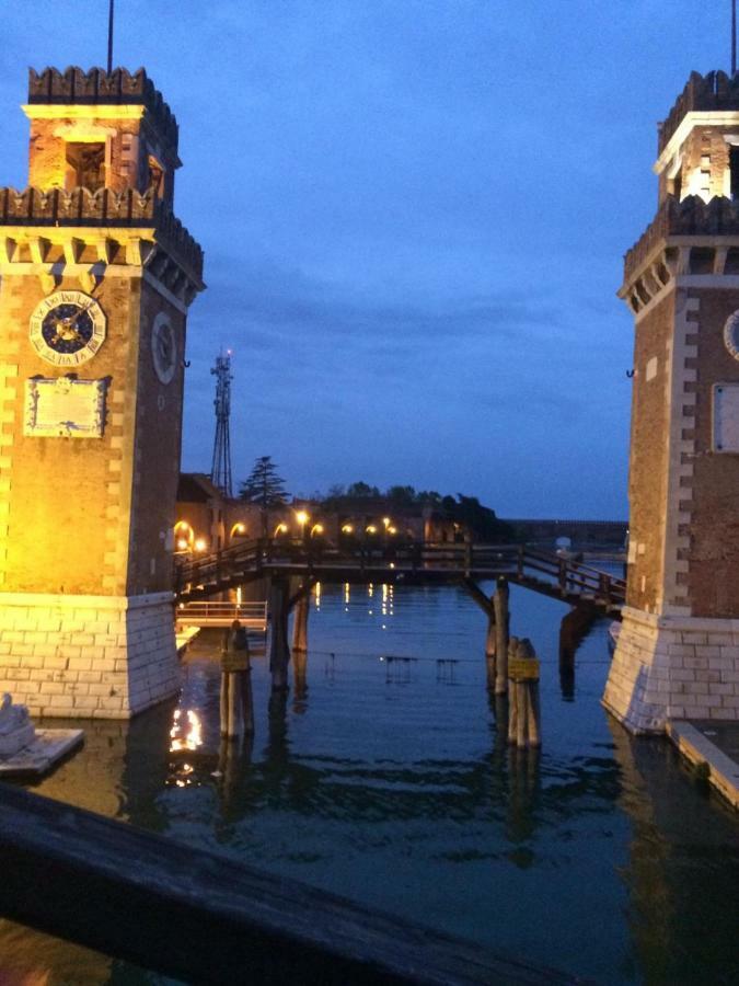 Gioiello Di Venezia, Suite Calle Del Forno Exterior foto